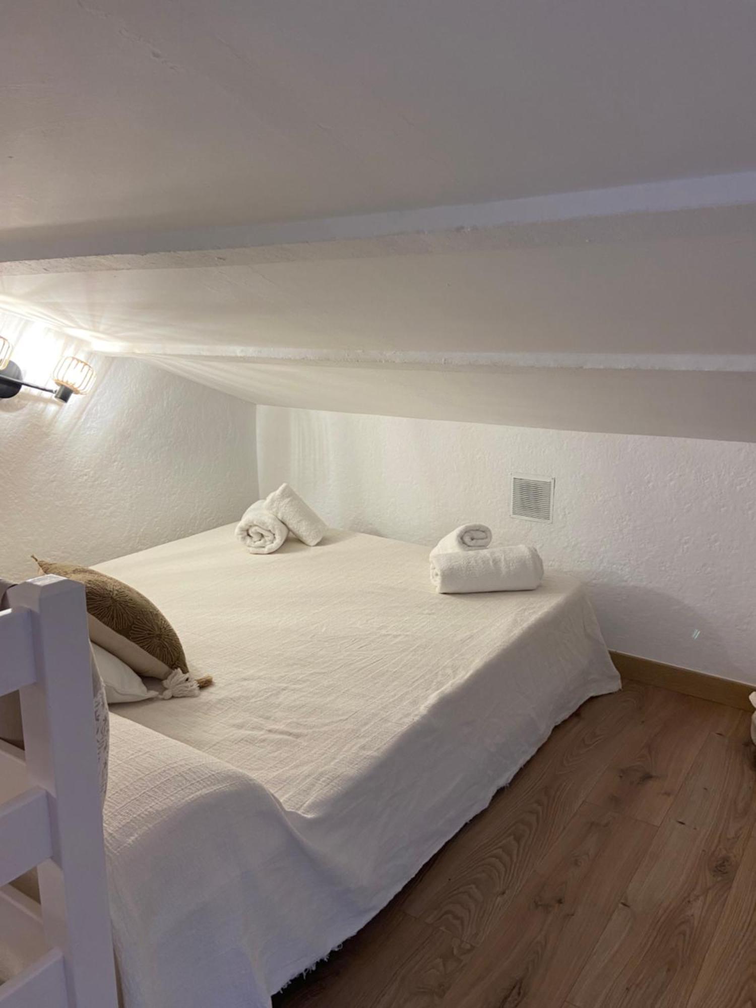 Casa Luci Villa Sant Jaume d'Enveja Dış mekan fotoğraf